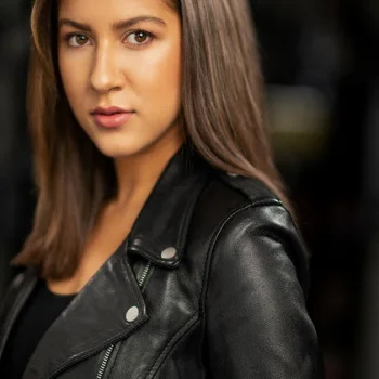 Aleksandra Cross