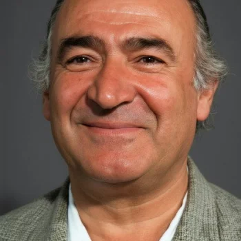 Али Шен