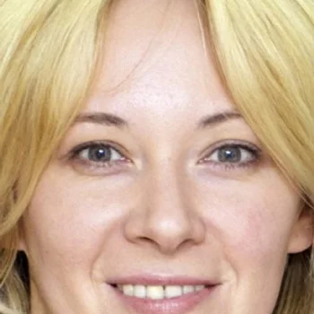 Ангелина Никонова