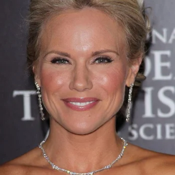 Beth Chamberlin