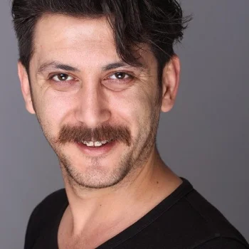 Cavit Özer