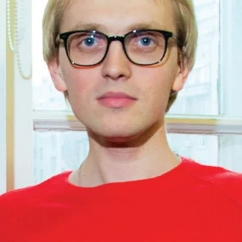 Даниил Большов