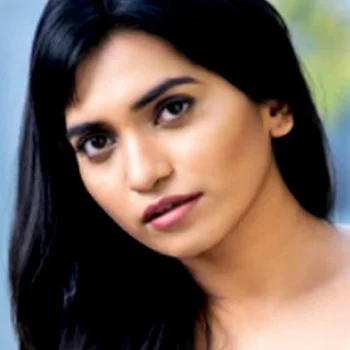 Divya Dicholkar