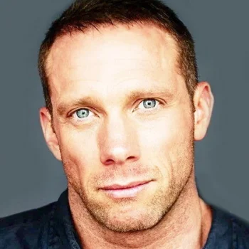 Gavin Fox