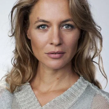 Julia Thurnau