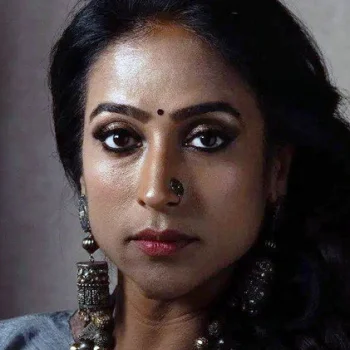 Mona Kakade