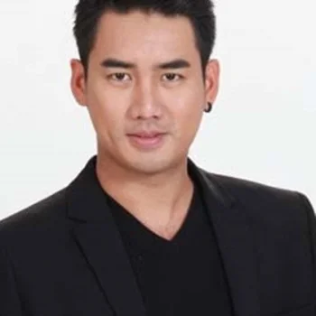 Kosawis Piyasakulkaew