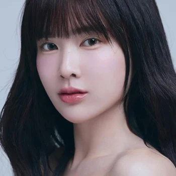 Punyawee Jungcharoen