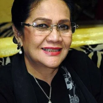 Rina Hassim
