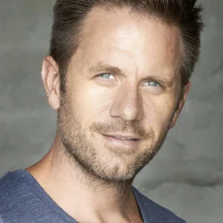 Aaron Benward
