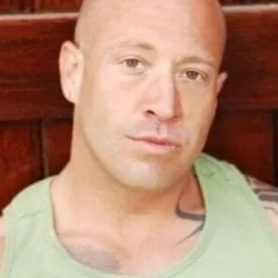 Aaron Saxton