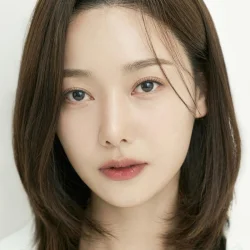 Jin So-yeon