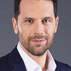 Adrian Nartea