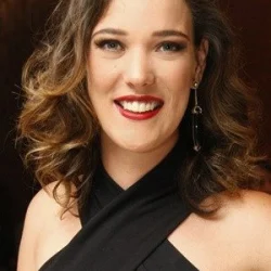 Adriana Birolli