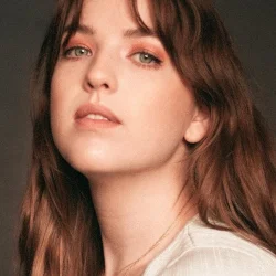 Aislinn Paul