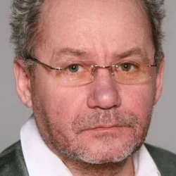 Александр Кознов