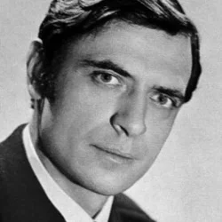 Александр Лазарев