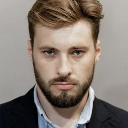 Александр Ломов