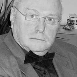 Александр Стариков