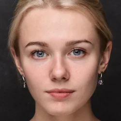 Александра Хромова