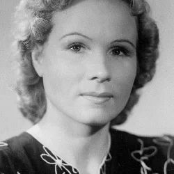 Aleksandra Kharitonova