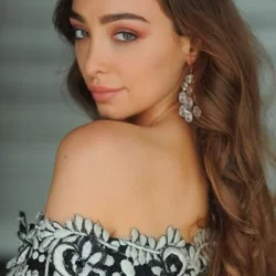 Alessandra Starr Ward