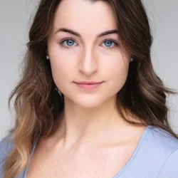 Alexandra DeCaluwe