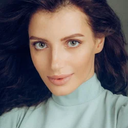 Алина Забродина