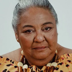 Aline Marta Maia