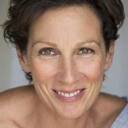 Alison Bruce