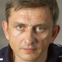 Анатолий Петров
