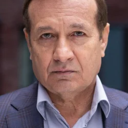 Андрей Градов