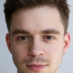 Андрей Маслов
