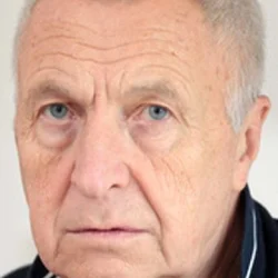 Андрей Смирнов