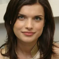 Анна Азарова