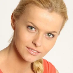 Анна Лутцева