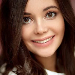Анна Махлина