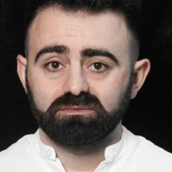 Арам Арзуманян
