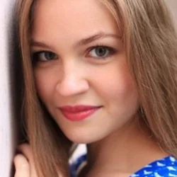 Арина Жаркова