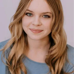 Averi Curtis