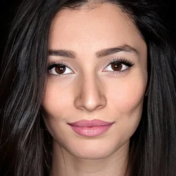 Ayşe Akın