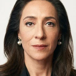 Binnur Kaya