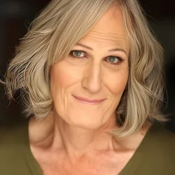 Bobbi Charlton