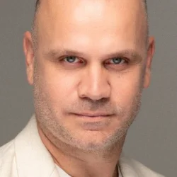 Cenk Tunalı