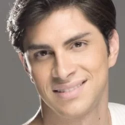 Cesar Flores