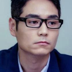 Changqing Yang
