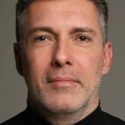 Charles Oliveira