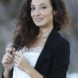 Claudia Lerro