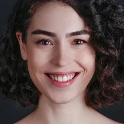 Damla Tombak
