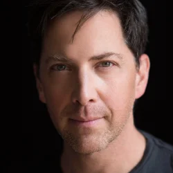 Dan Bucatinsky